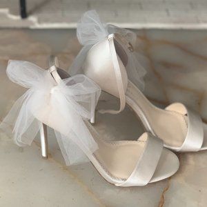 Bella Belle Ivory Wedding Shoes with Bow Tulle